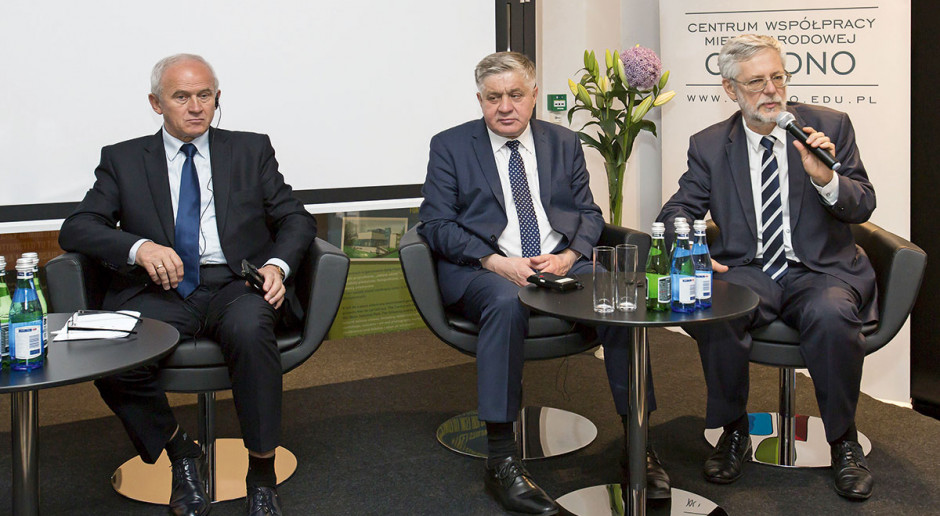 Rolnicy wspólnie produkowaliby energię odnawialną i wzajemne dostarczaliby sobie prąd Odnawialne źródła energii staną się szansą dla mieszkańców wsi?