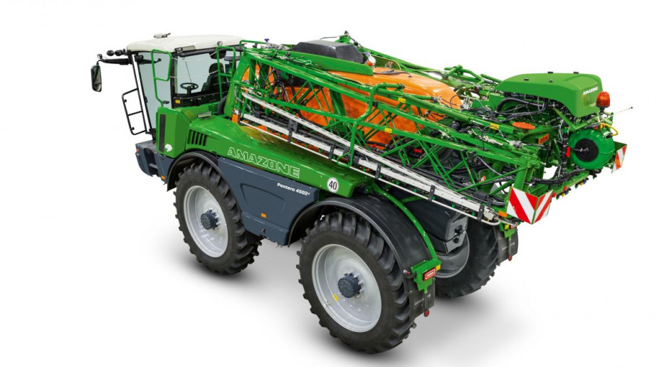 Amazone Pantera+, fot. Amazone Pantera+ - opryskiwacz na strome zbocza