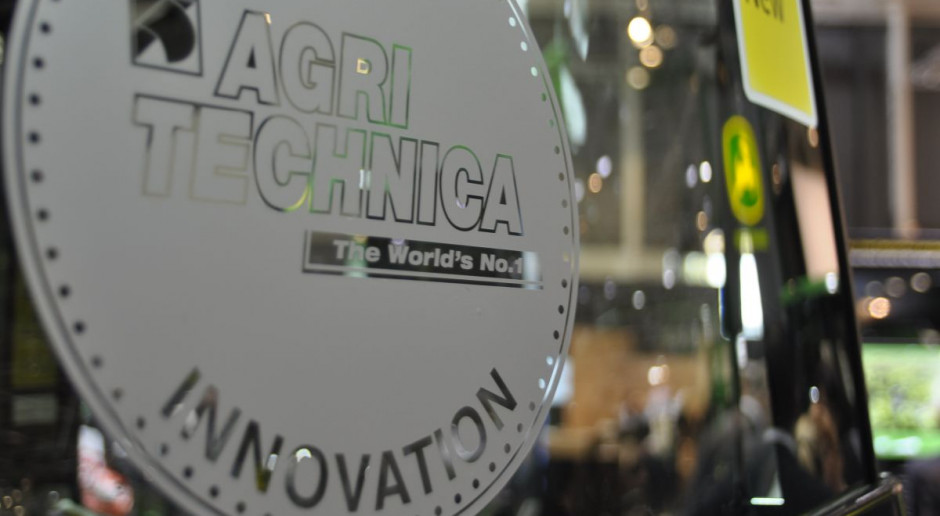 Podczas tegorocznej edycji targów Agritechnica przyznano 2 złote i 29 srebrnych medali za innowacje; fot. AK Medale targów Agritechnica 2017, czyli największe światowe innowacje