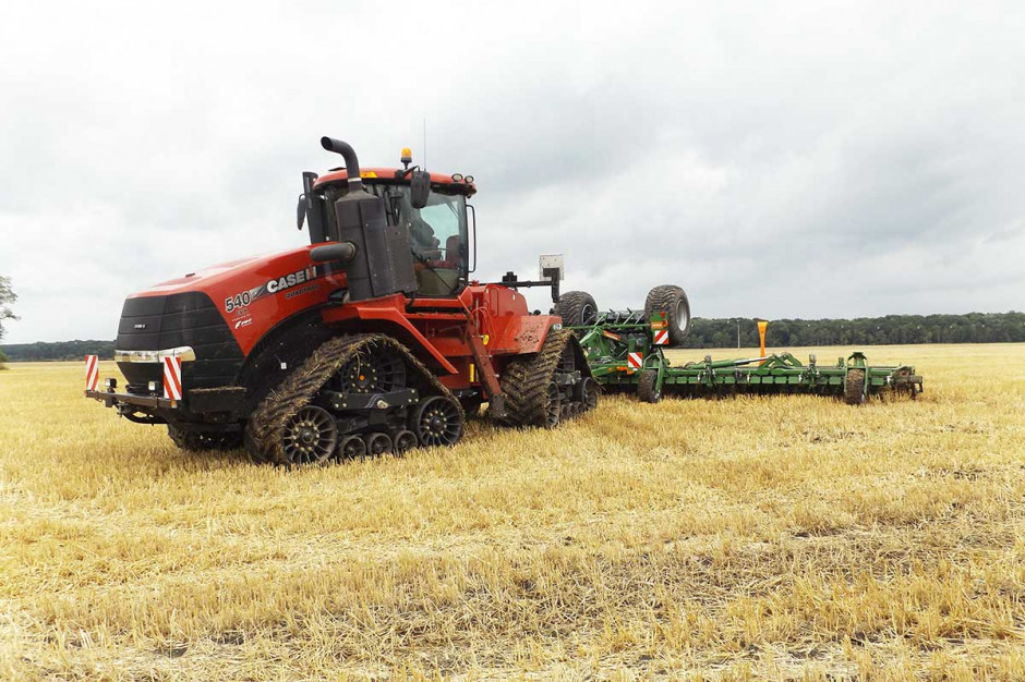 Prezentacja nowych rozwiązań firmy Case IH odbyła się 26-27.07 br. w okolicach Bratysławy, na polach gospodarstwa FirstFarms, które użytkuje prawie 9 tys. ha gruntów rolnych