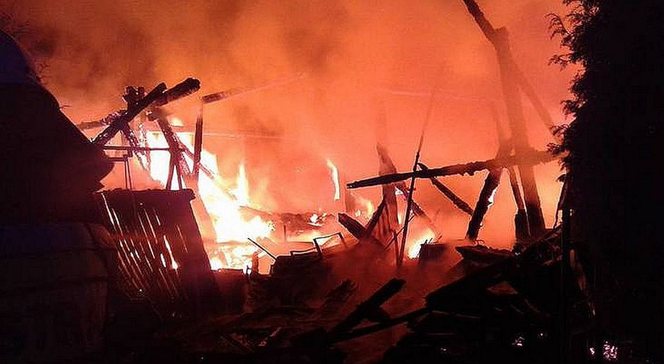 Foto: OSP KSRG Wierzbica Spłonęła stodoła. W pogorzelisku znaleziono zwłoki