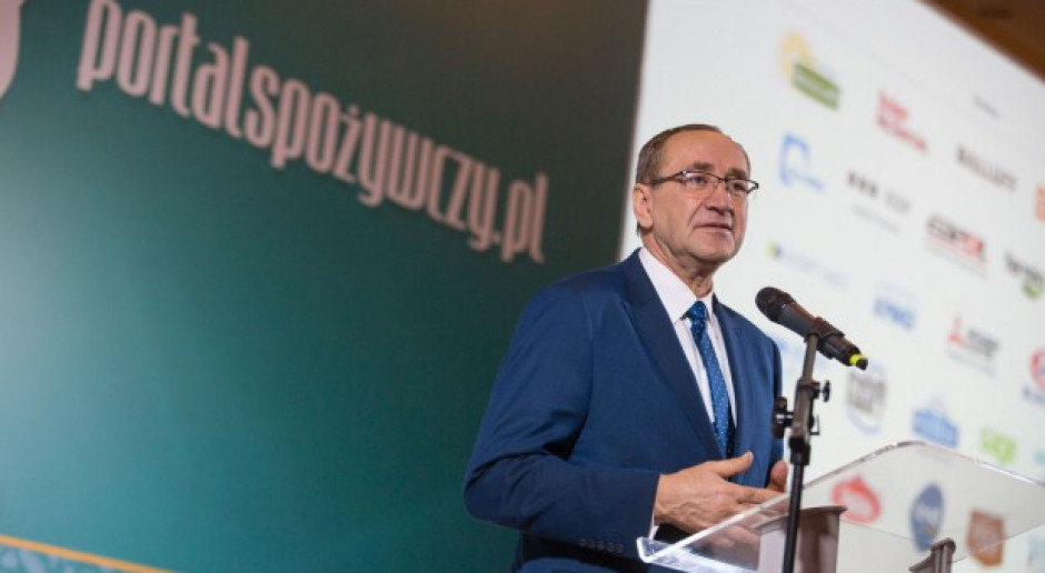 Wiceminister rolnictwa Jacek Bogucki podczas otwarcia X Jubileuszowego Forum Rynku Spożywczego i Handlu; Fot. PTWP Trzeba promować polską markę żywności
