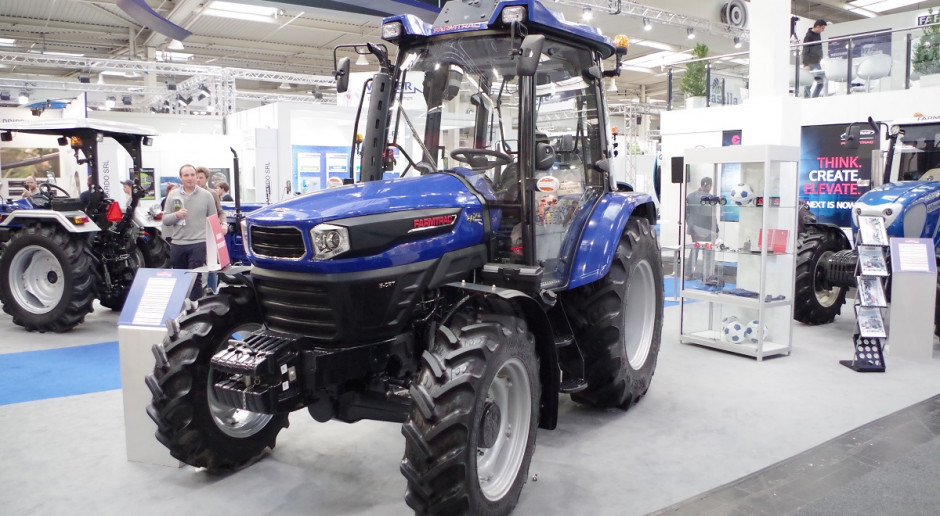 Kto to co to? To nowe wzornictwo w kolejnej serii ciągników Farmtrac fot. GS "Nowi zawodnicy" w drużynie Farmtraca