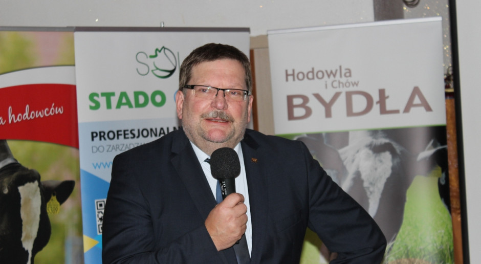 Prof. Włodzimierz Nowak z UP w Poznaniu, fot.Ł.Ch. Ujemny bilans energetyczny – problem wysokowydajnych krów