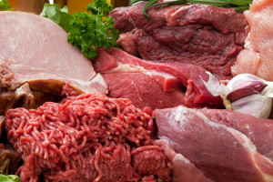 UOKiK: Zastrzeżenia do niemal co czwartej partii surowego mięsa