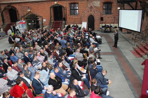 Wczoraj Gniew, jutro Pyrzyce. Cykl konferencji Farmera „Przez innowacyjność do sukcesu”