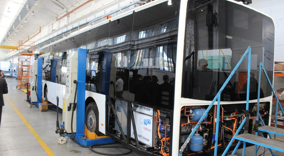 Linia produkcyjna autobusów Ursus w Lublinie; Fot. KH Ursus przejmuje 100 proc. akcji Ursus Bus