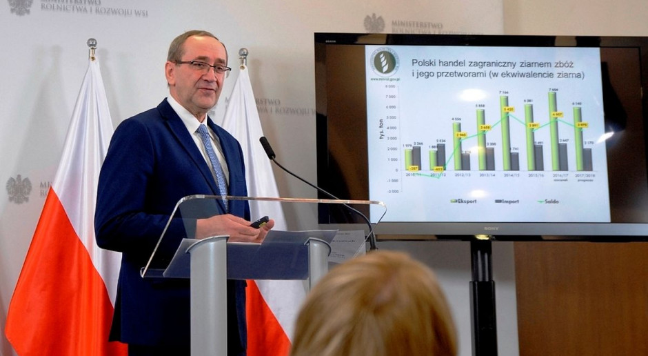 Wiceminister Jacek Bogucki podczas dzisiejszej konferencji prasowej, fot. MRiRW Bogucki: Sytuacja w rolnictwie jest dobra, rolnicy otrzymują potrzebną pomoc