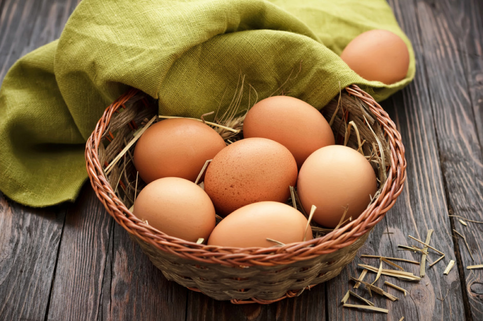 Większa podaż jaj na rynku detalicznym nie oznacza jednak tego, że konsumenci mogą liczyć na spadki cen, fot. Shutterstock