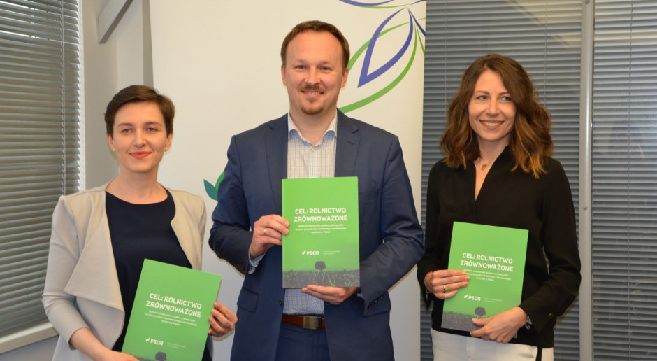 Prezentacja raportu PSOR pt. Cel: Rolnictwo zrónoważone, od lewej dr Joanna Gałązka - kierownik projektów, Marcin Mucha - dyrektor PSOR, Aleksandra Mrowiec - kierownik projektów, fot. M. Tyszka Cel: Rolnictwo zrównoważone