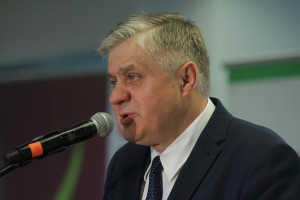 Jurgiel oskarża Ardanowskiego i radzi Pudzie