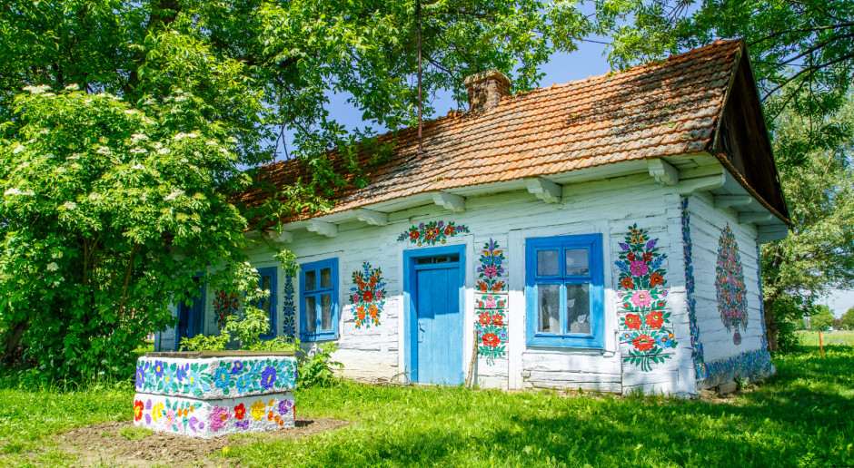 Zalipie; Fot. Marcin Krzyzak / Shutterstock.com W Zalipiu rozpoczął się 55. konkurs "Malowana Chata"