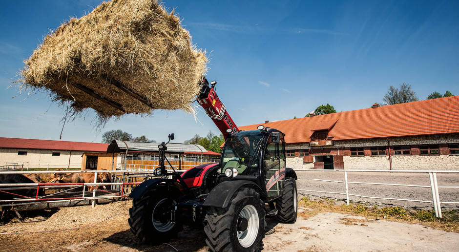 Codzienna obsługa 400 koni wymaga wydajnych maszyn i dlatego władze stadniny w Michałowie postawiły na ładowarki Case IH Farmlift; fot. mat. prasowe Ładowarki teleskopowe Case IH Farmlift w Michałowie
