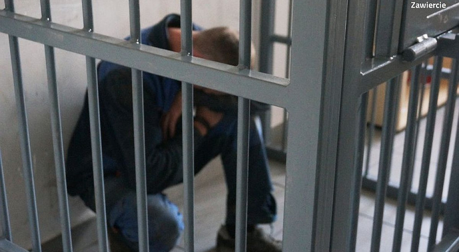 Kierowca zakończył przejażdżkę w areszcie. foto: Policja Pijany traktorzysta próbował przekupić policjantów