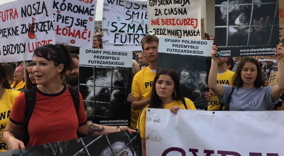 Fot. Facebook/Otwarte Klatki W Warszawie odbył się protest ws. nowelizacji projektu ustawy o ochronie zwierząt