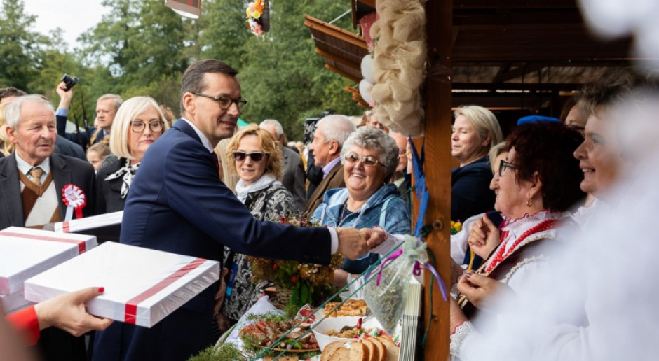Fot. KPRM Premier: Chcemy zaproponować program aktywizacji Kół Gospodyń Wiejskich