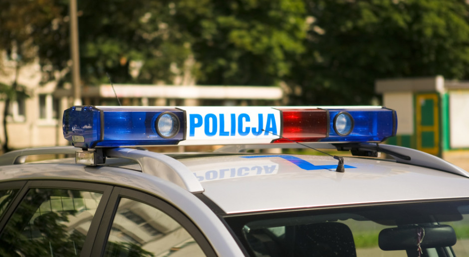 Traktorzysta miał duzy problem z utrzymaniem równowagi; Fot. Shutterstock Nie mógł stać o własnych siłach, ale jechał traktorem