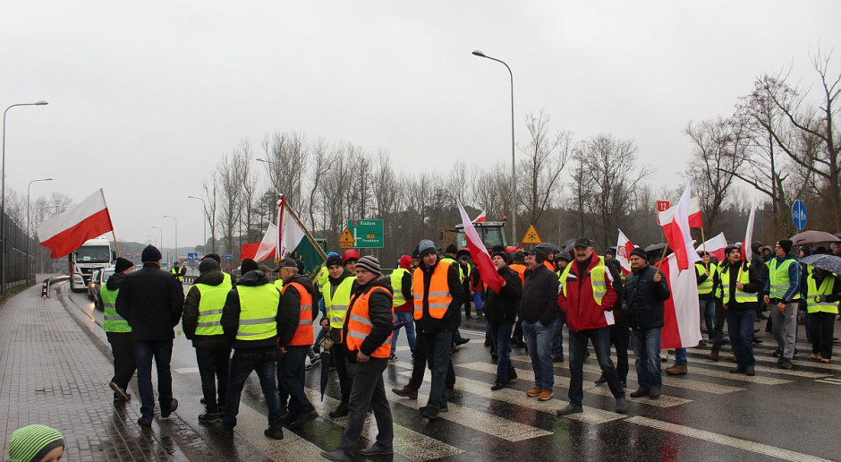 Rolnicy z Wielkopolski chcą iść w ślady łódzkich producentów trzody, którzy blokowali niedawno krajowe drogi nr 12 i 74 pod Sulejowem Foto: GT Rolnicy z Wielkopolski wyjdą na drogi