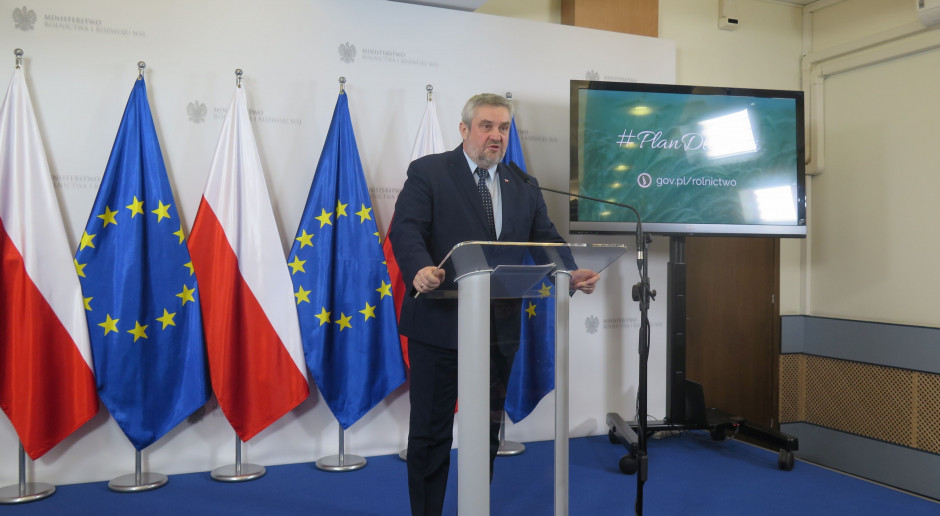 Minister Jan Krzysztof Ardanowski podczas dzisiejszej konferencji; fot. Małgorzata Tyszka Limit de minimis: 20 tys. euro na gospodarstwo, 1,2 proc. dla państwa