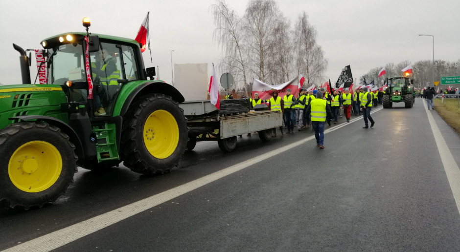Fot. protestujący rolnicy Związek rolniczy: Protest na ulicy jest niebezpieczny dla rolników