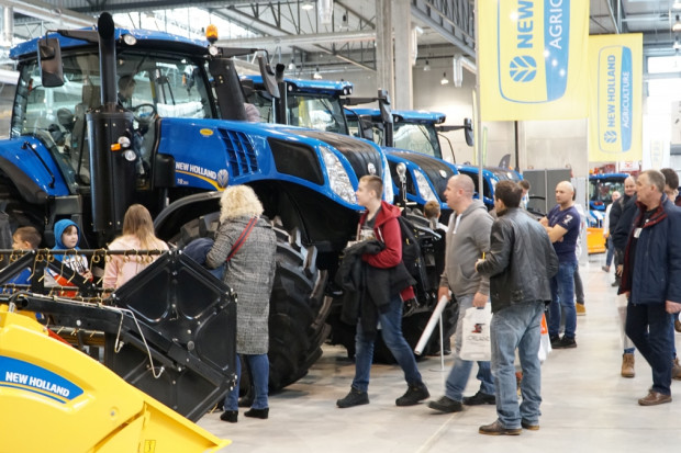 Jaki jest oficjalny powód odwołania wystawy Mazurskie Agro Show 2023? fot. Farmer Wystawa rolnicza Mazurskie Agro Show 2023 odwołana. Jaki jest powód?