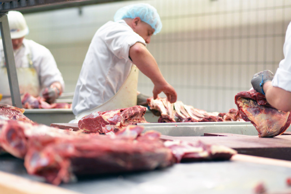 Duże grupy produkujące mięso w Rosji  w ubiegłym roku miały ponad połowę udziału w produkcji mięsa w tym kraju; Fot. Shutterstock
