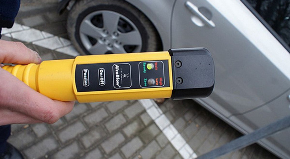 Traktorzysta został zatrzymany po anonimowym zgłoszeniu Foto: Policja Traktorem jechał pijany i z sądowym zakazem