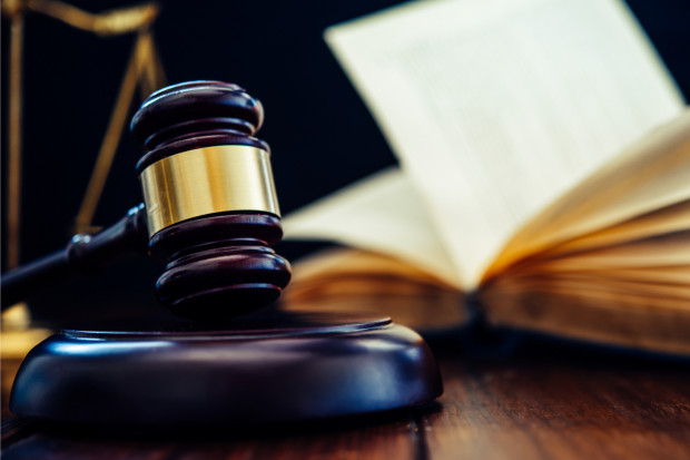 fot. Shutterstock Ruszył proces ws. próby szantażu Mlekovity. Firma chce mediacji z oskarżonymi