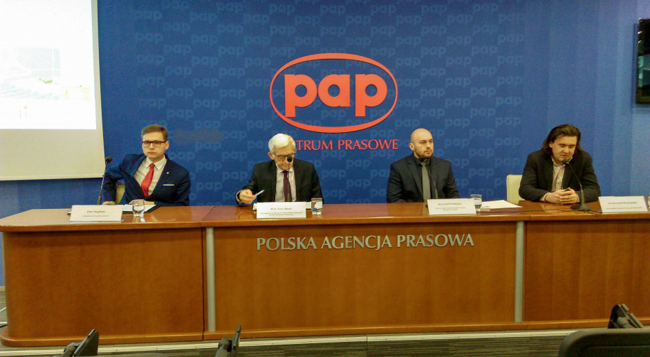 Podczas konferencji, fot. MP Energetyka prosumencka zwalczy smog na wsi?
