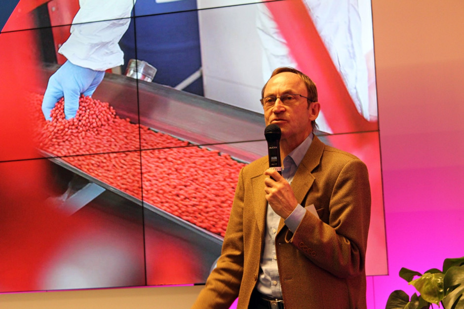 Dr Gerhard-Johann Feurer, Segment Management, Bayer