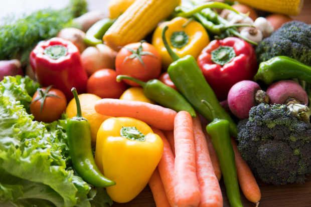 KPRM: rząd przyjął projekt noweli ustawy o organizacji rynków owoców i warzyw oraz chmielu