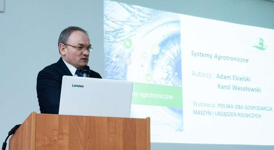 Dr Adam Ekielski podczas prezentacji książki 12 kwietnia w Toruniu, fot. materiały prasowe Podręcznik Systemy Agrotroniczne już gotowy