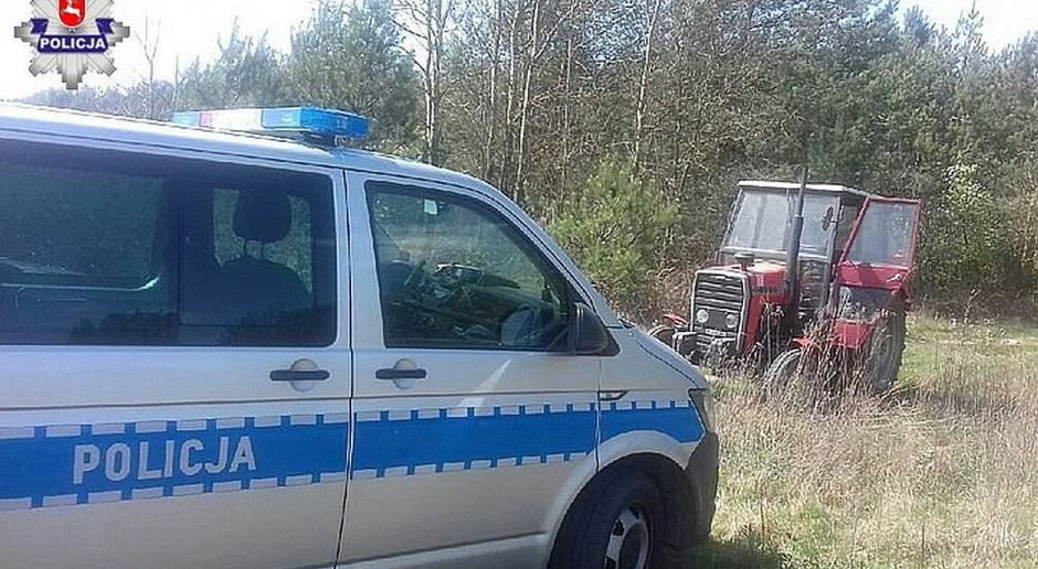 Wyprawa do lasu po opał zakończyła się tragicznie; fot. Policja Pasażerka spadła z wozu i trafiła do szpitala
