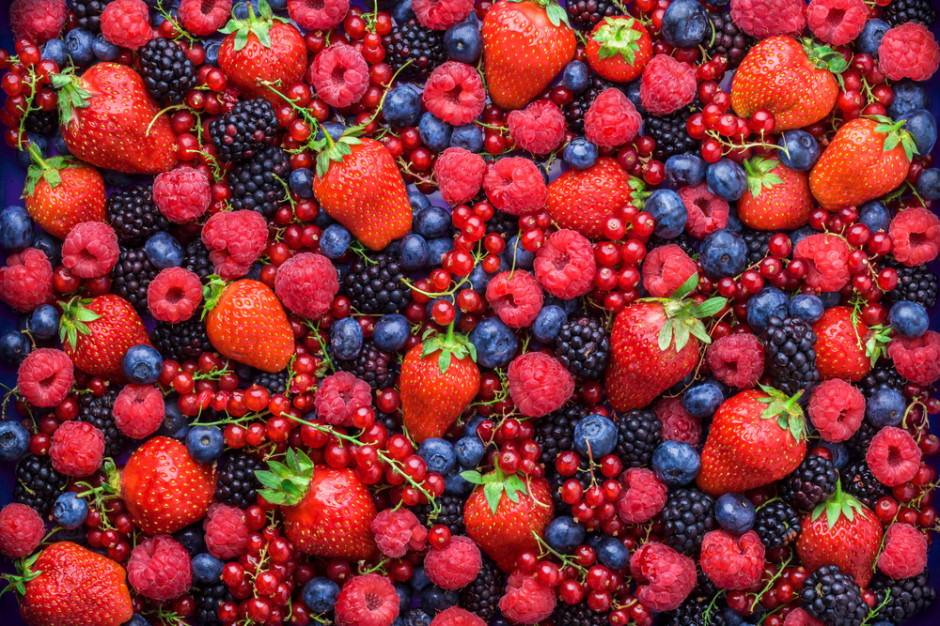 Poprawka wskazuje, że zwrot pomocy udzielonej grupie producentów owoców i warzyw dotyczy tylko określonej inwestycji. Fot.Shutterstock