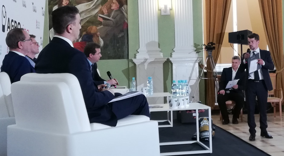 AGROring w Centralnej Bibbliotece Rolniczej, fot. A. Kulikowski Bokserska przepychanka w AGROringu