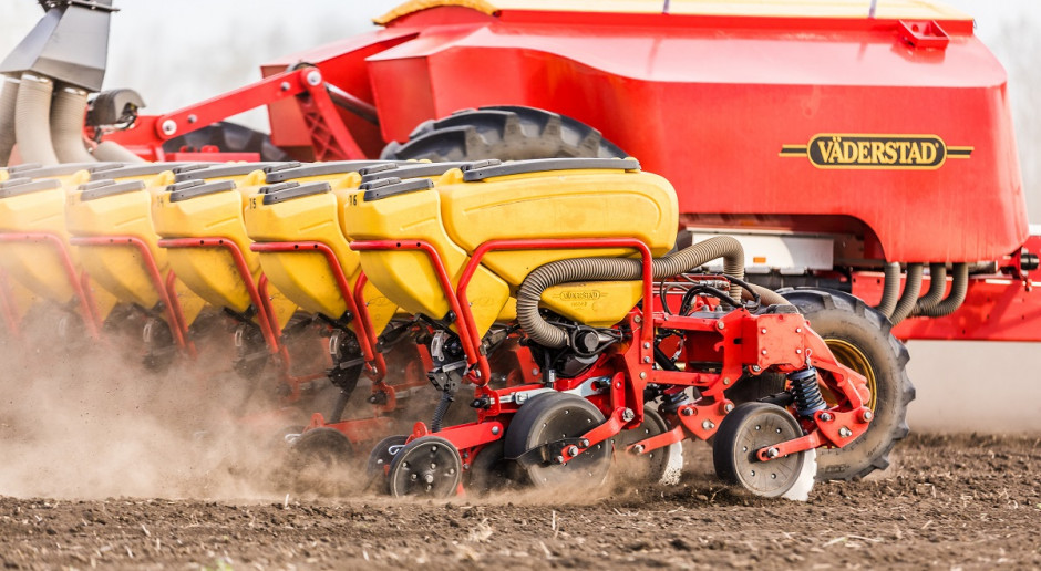 Od listopada w ofercie firmy Väderstad znajdą się nowe siewniki Tempo L8, a modele L12 i L18 będzie można wyposażyć w mniejsze zbiorniki nawozowe, fot. materiały prasowe Siewniki Väderstad w nowych odsłonach