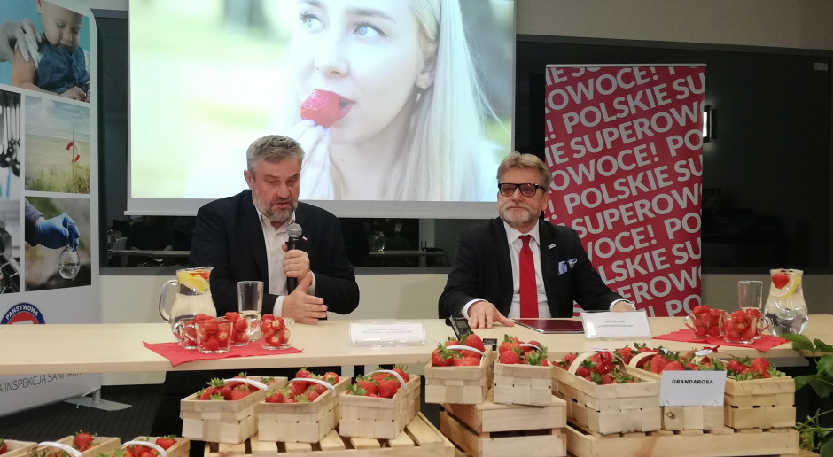 Podczas konferencji; fot. Artur Kulikowski W tym roku nie będzie trudności na rynku owoców?