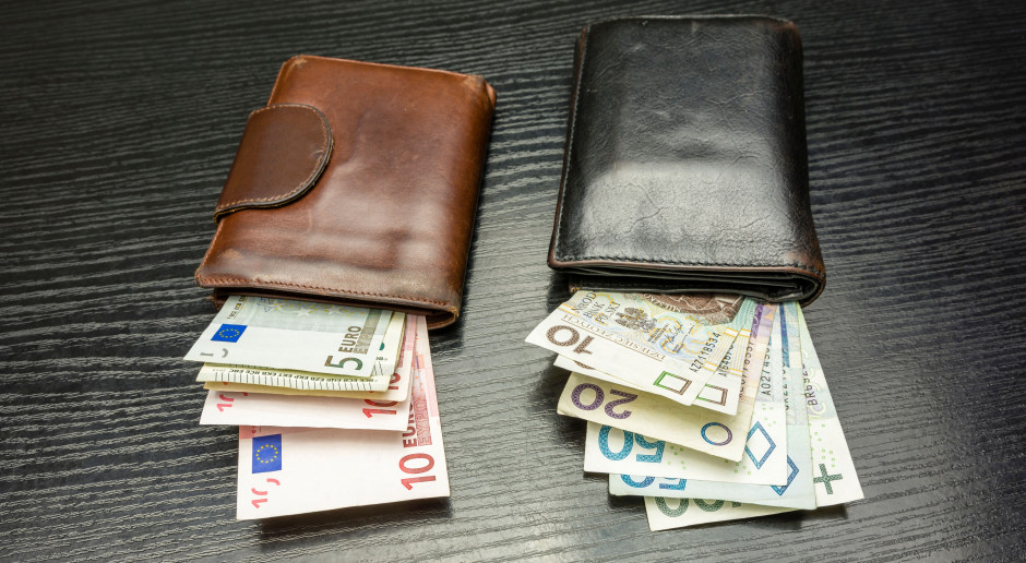 Rolnicy powinni nadal pilnować terminów na złożenie wniosków o dotacje; fot. shutterstock Wnioski do ARiMR można, a nawet trzeba składać