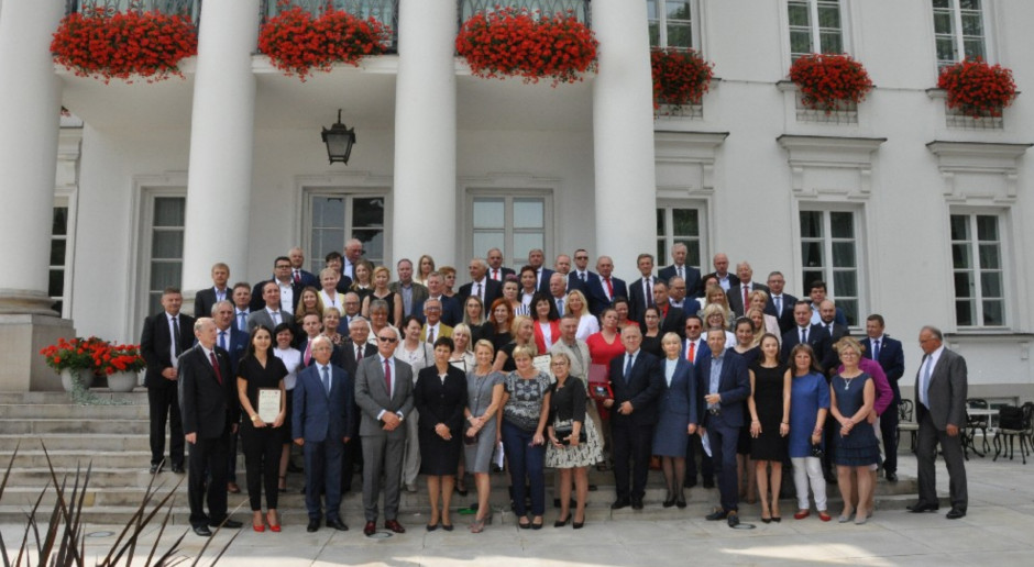 Ubiegłoroczni laureaci; fot. cdr.gov.pl 17 podmiotów znalazło „Sposób na Sukces”