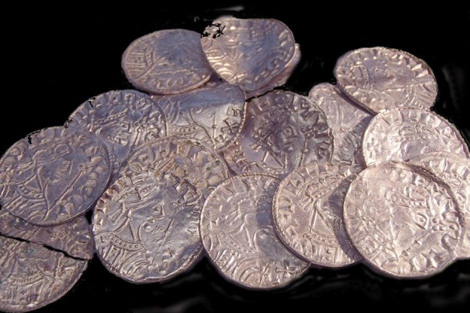 Poszukiwacze znaleźli 2,5 tys. monet sprzed tysiąca lat, fot. British Museum