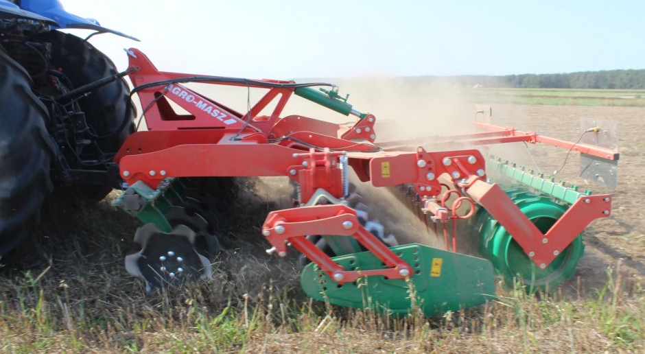 Trol - to zupełnie nowa linia bron talerzowych w ofercie rodzimego Agro-Maszu Testujemy: brona talerzowa Agro-Masz Trol. Maszyna bez kompleksów