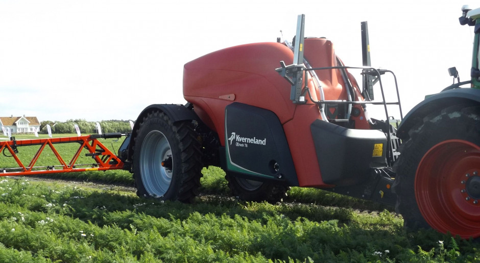 Nowa gama opryskiwaczy Kverneland iXtrac T6 liczyć będzie 3 modele o pojemnościach od 5,2 do 7,6 tys. l; fot. KW Kverneland iXtrac T6: największe opryskiwacze w gamie norweskiego producenta