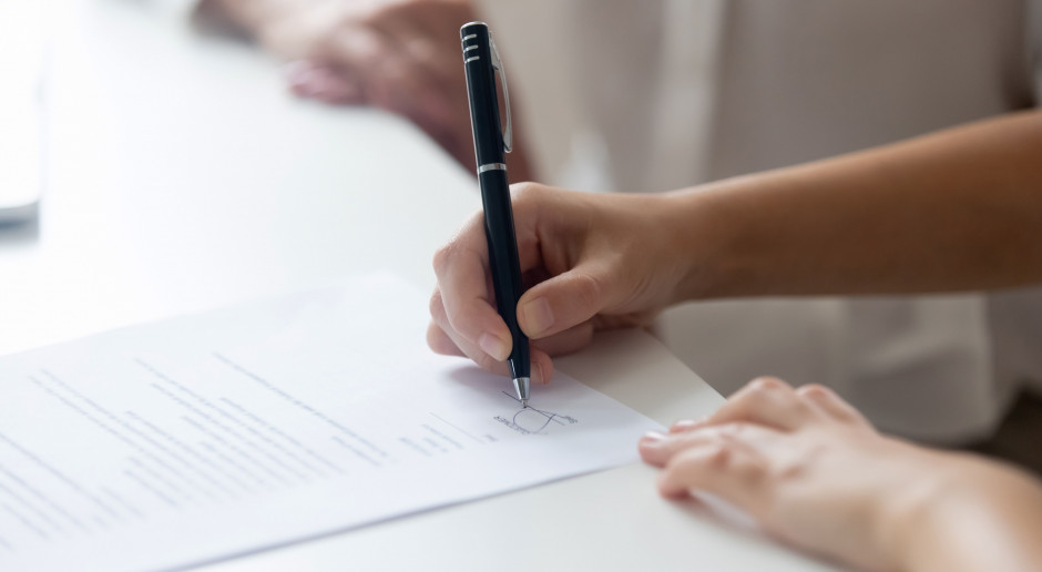 fot. Shutterstock NIK: Nieuprawnieni urzędnicy podejmują tysiące decyzji