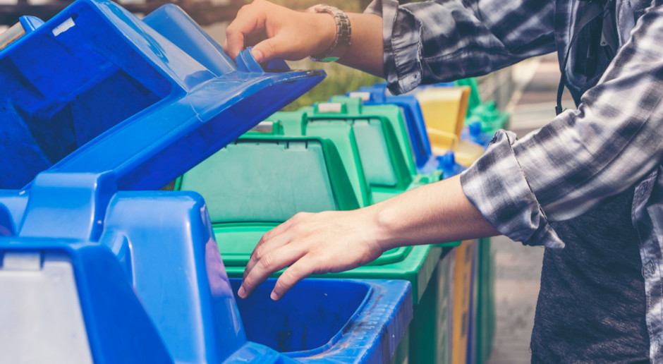 Badanie: Trzech na czterech Polaków segreguje śmieci