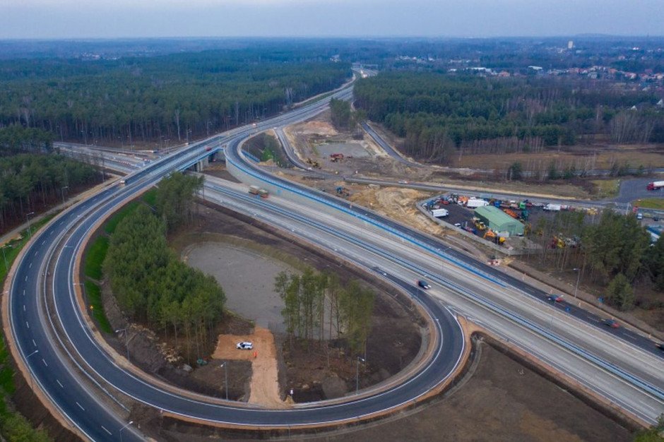 GDDKiA ograniczac ma migracje dzików, blokując przejścia pod i nad drogami, Foto: GDDKiA
