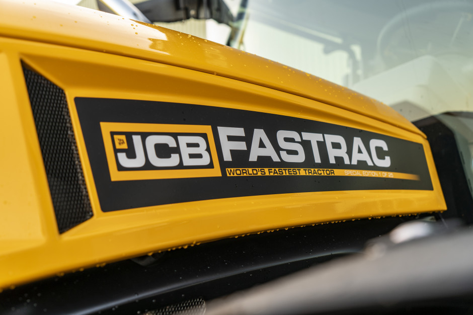 JCB Fastrac World's Fastest Tractor Special Edition 1 OF 25, fot. mat. prasowe