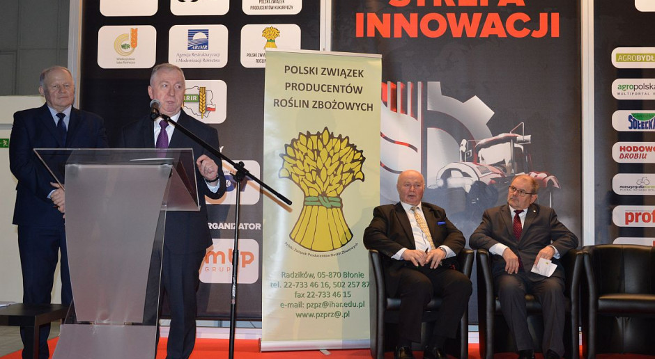 Ryszard Kamiński, wiceszef MRiRW, zapewniał, że minister Ardanowski już w dzisiejszy poniedziałek ma wysłać do komisarza wniosek o przyśpieszenie stosowania nawozów azotowych; Fot. Katarzyna Szulc Wcześniejszy wysiew azotu na pole?
