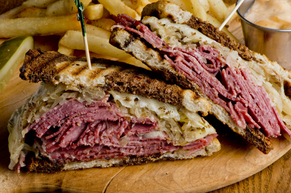 Reuben sandwich, fot. Shutterstock