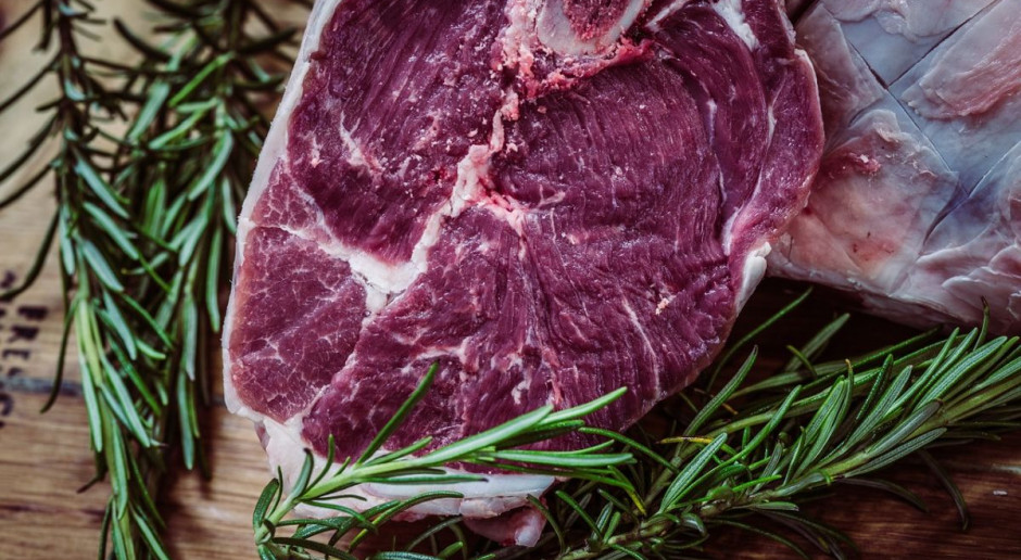 Brytyjscy farmerzy protestuja przeciw polskiej wołowinie w marketach, Foto: pixabay Brytyjscy rolnicy oburzeni na polską wołowinę w sklepach