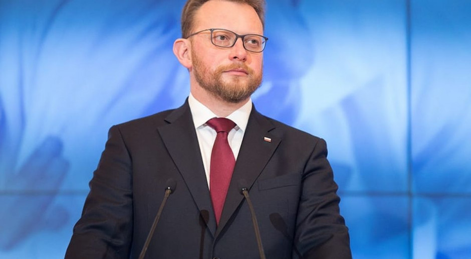 Prof. Łukasz Szumowski zapowiada stopniowe luzowanie ograniczeń, Foto: Facebook/Łukasz Szumowski Minister Szumowski: od 19 kwietnia będziemy powoli odmrażać gospodarkę